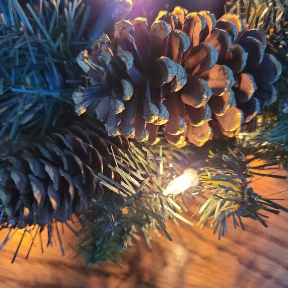 Vintage Light Up Holiday Three-Wick Candle Centerpiece Festive Table Decoration - Picture 5 of 10